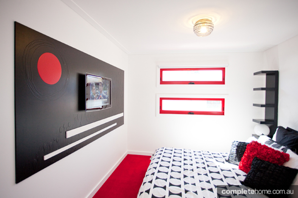 Grand Designs art house bedroom 2