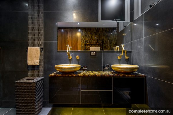 BEST OF: Black bathrooms - Completehome