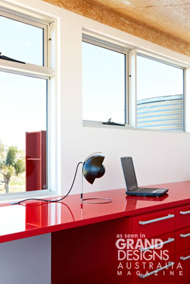 Grand Designs Australia: Paynesville Industrial House